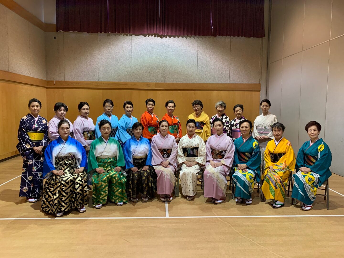 Yoko Matsuno and Friends (Satsuki-kai) share Japanese dance 